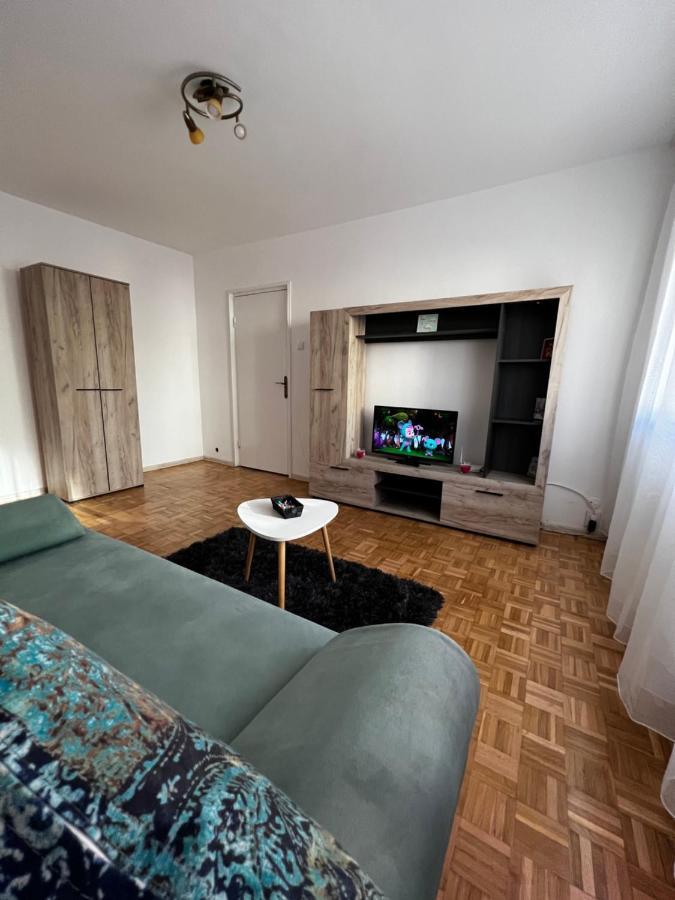 House24 Gari Apartment Brasov Exterior photo