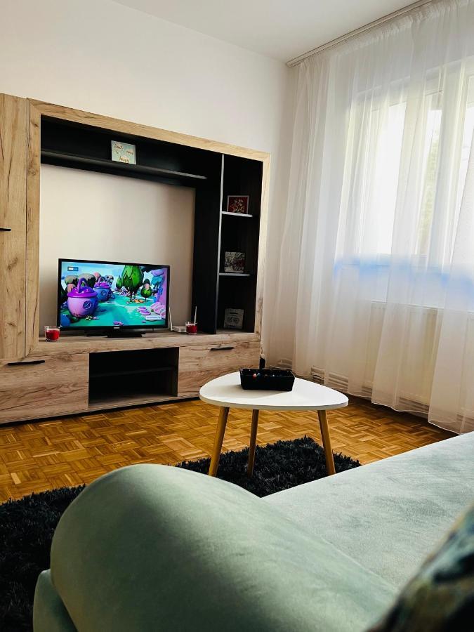 House24 Gari Apartment Brasov Exterior photo